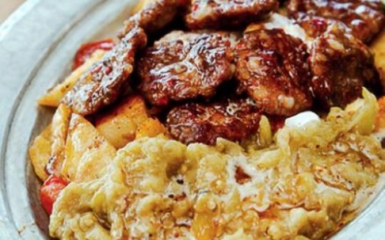 Közlenmiş Patlıcanlı Pınar Köfte