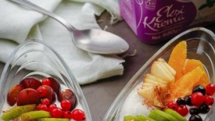 Taze Meyveli Granola