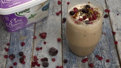 Vişneli ve Kremalı Parfe