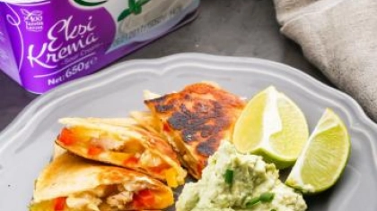 Ekşi Kremalı Burrito