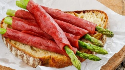 Pınar Beyazlı Jambon Kuşkonmaz