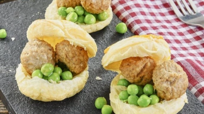 Milföy Kabında Misket Köfte