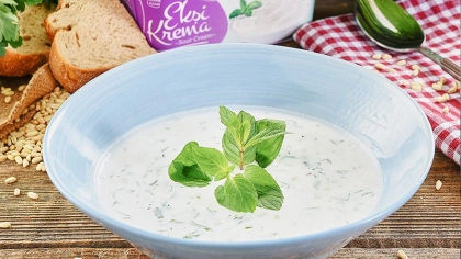 Ekşi Kremalı Buğday Çorbası