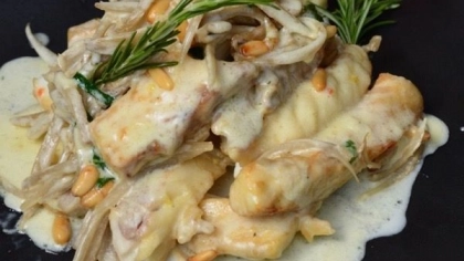 Şevketi Bostan Yatağında Anasonlu ve Yoğurt Köpüklü Füme Levrek