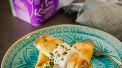 Dip Soslu Paçanga Böreği