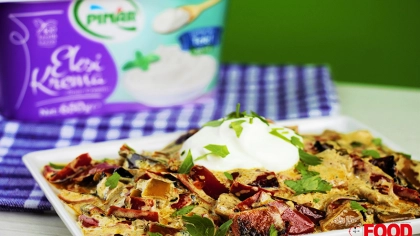 Ekşi Kremalı Biber Salatası