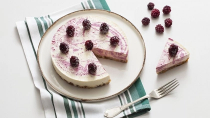 Böğürtlenli Raw Cheesecake