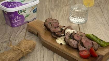 Ekşi Krema Soslu Roastbeef