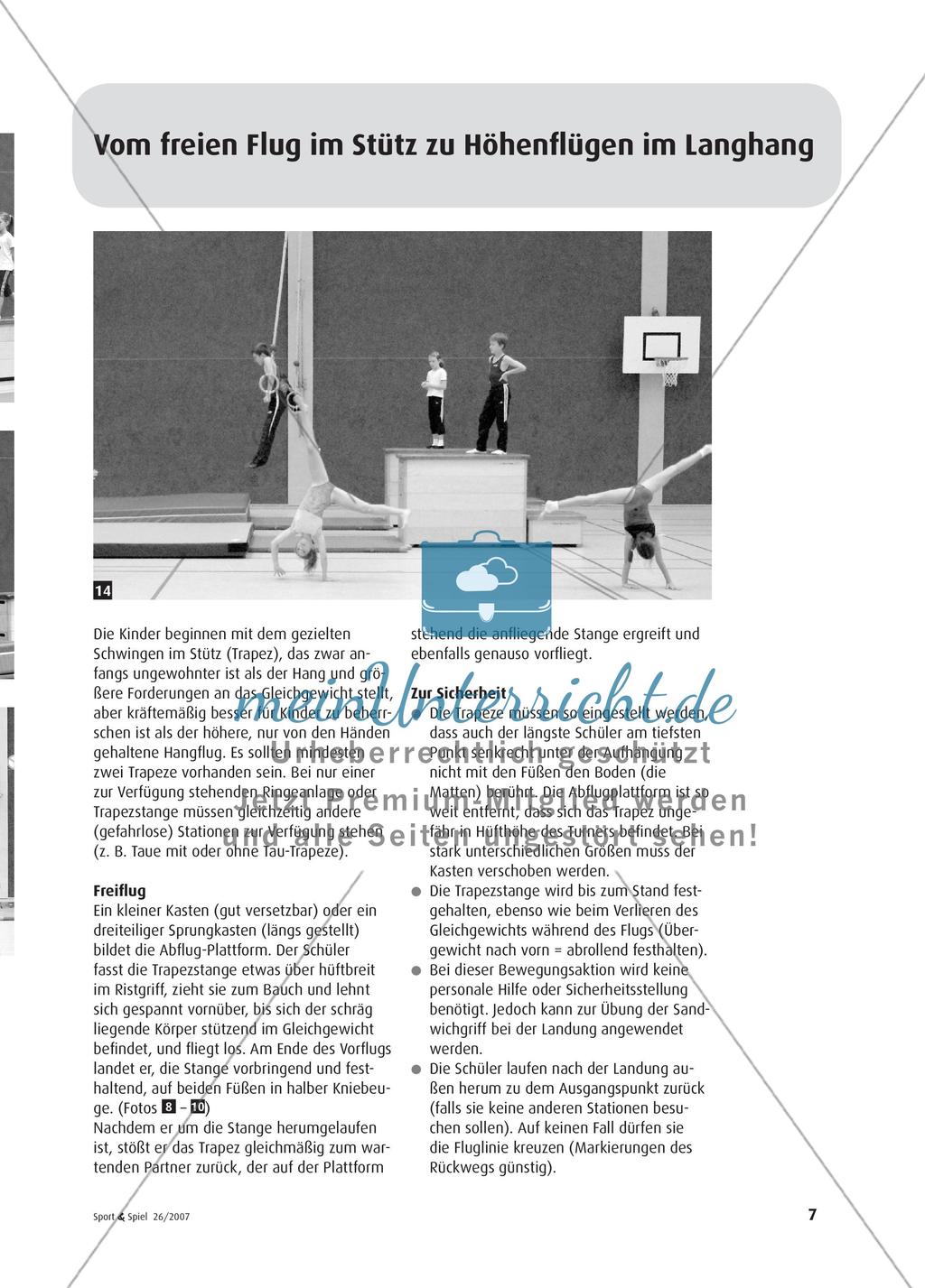 Durch die Sporthalle fliegen - Erste Kunststücke an Ringen und Trapezen lernen Preview 4