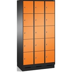EVOLO Fächerschrank, mit Sockel, 3 Abteile, je 5 Fächer, Abteilbreite 300 mm, sc