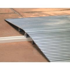 Schwellenbrücke, zweiteilig, Tragfähigkeit 500 kg, LxB 600 x 700 mm.