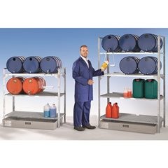 Fass- und Kleingebinderegal, mit GFK-Auffangwanne für 150 l, 2 Gitterrostebenen und Fassauflagen.