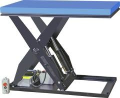 Kompakt-Hubtisch, Plattform LxB 1300 x 800 mm, Tragfähigkeit 500 kg, Betriebsspannung 400 V.