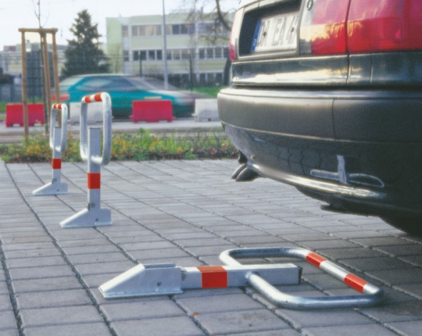 Sperrpfosten SESAM-privat feuerverzinkt rot, zum Einbetonieren, Höhe 900mm davon 330mm Unterflur
