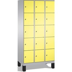 EVOLO Fächerschrank, mit Füßen, 3 Abteile, je 5 Fächer, Abteilbreite 300 mm, wei