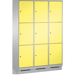 EVOLO Fächerschrank, mit Sockel, 3 Abteile, je 3 Fächer, Abteilbreite 400 mm, we