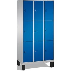 EVOLO Fächerschrank, mit Füßen, 3 Abteile, je 3 Fächer, Abteilbreite 300 mm, wei