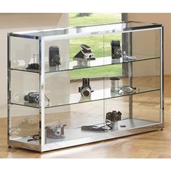 Vitrine, halbhoch, Höhe 910 mm, 2 Schiebetüren, BxT 1500 x 400 mm, silber eloxiert.