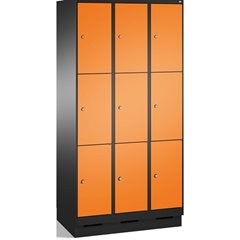 EVOLO Fächerschrank, mit Sockel, 3 Abteile, je 3 Fächer, Abteilbreite 300 mm, sc