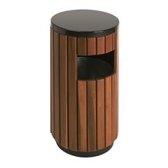 Outdoor-Abfallsammler, Holz-Optik, Volumen 33 l, rund, einseitige Einwurföffnung.