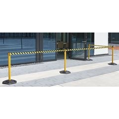 Gurtabsperrpfosten, VE 2 Stk, für außen, Auszug 3700 mm, Pfosten gelb, Gurt gelb / schwarz.