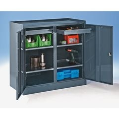 Werkzeugschrank, mit Mitteltrennwand, 2 Schubladen, 4 Fachböden, enzianblau RAL 5010.