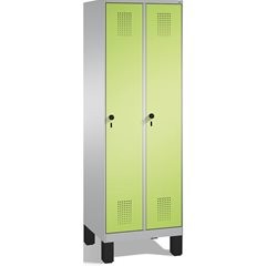 EVOLO Garderobenschrank, mit Füßen, 2 Abteile, Abteilbreite 300 mm, weißaluminiu