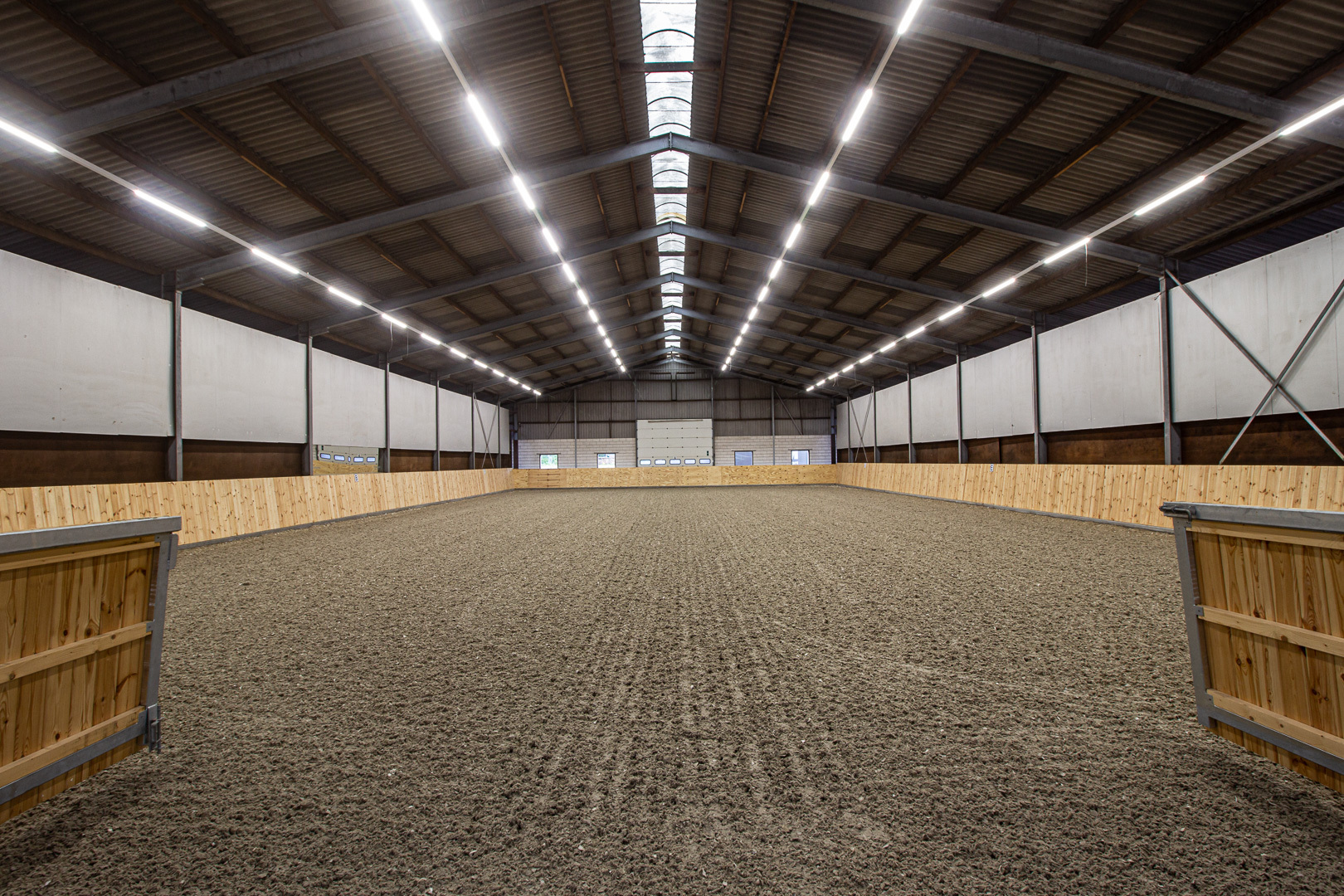 Lednovate Linea Paardrijbak Vriezenveen 1 - Paardrijbak