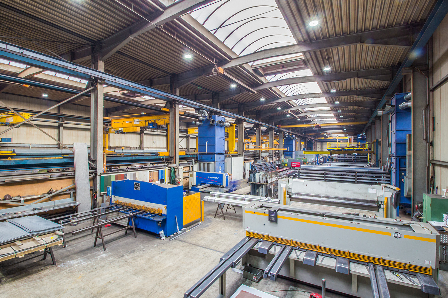 Lednovate Peters Stahlbau ledverlichting 02 - Peters Stahlbau