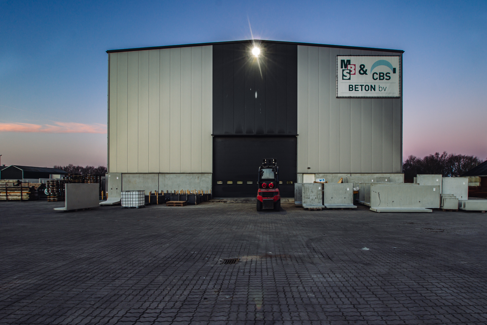 Phoenix MBS Beton Emmen 1620x1080 1