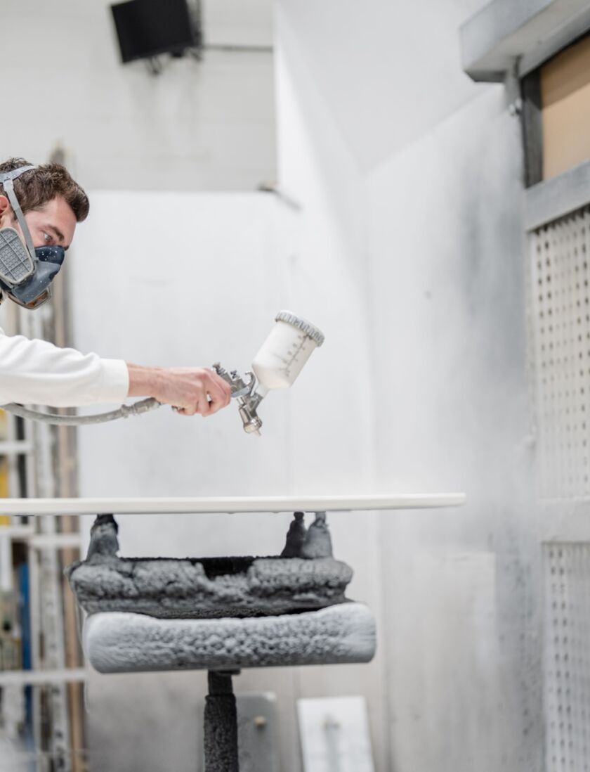 Spuitwerk in spuiterij Spuitwerk in spuiterij