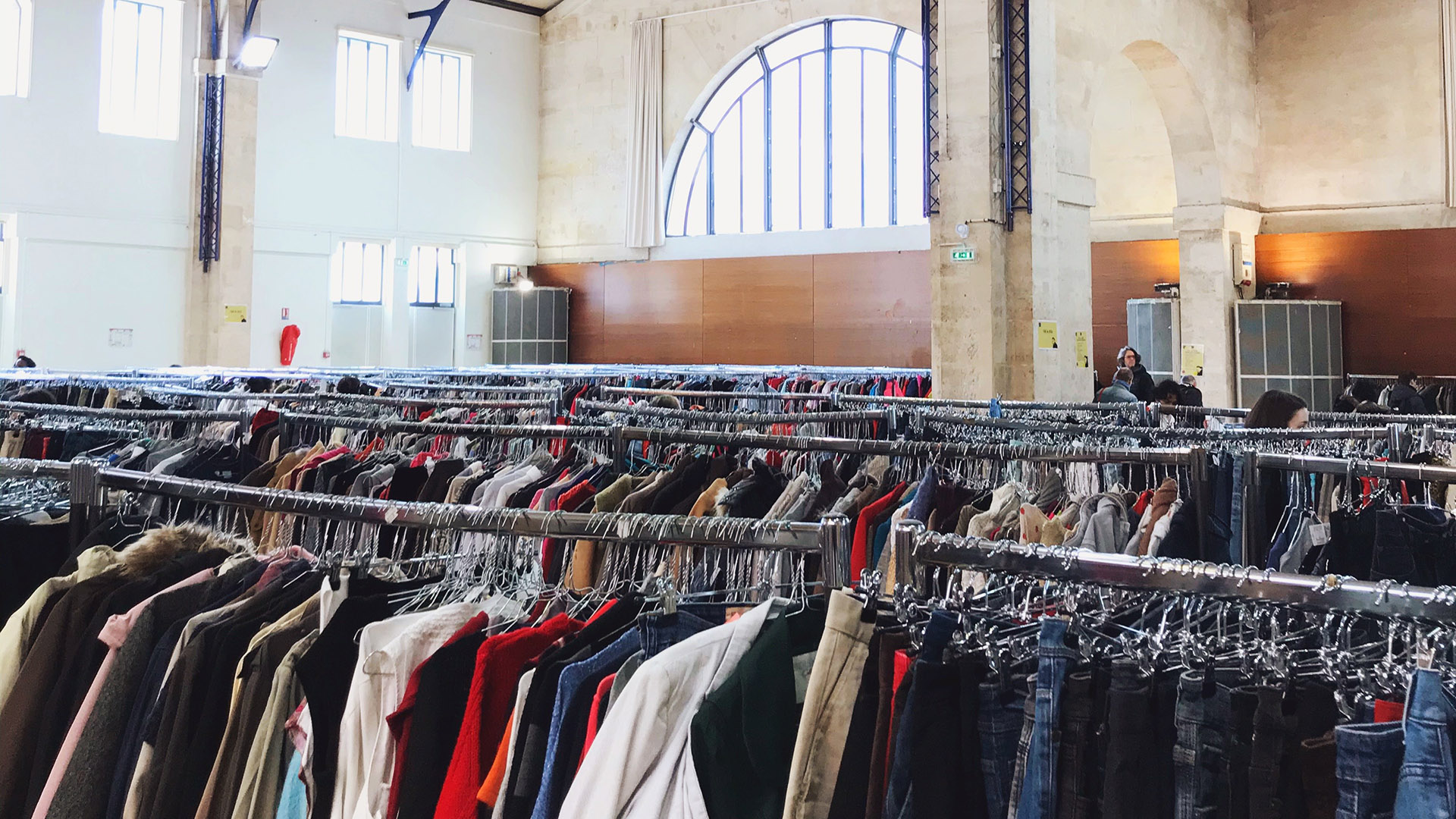 Espace De Vente Solidaire Emmaüs Côte D'azur Photos
