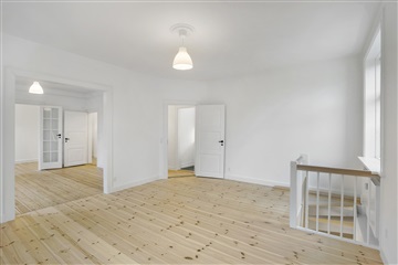 Photo 4. Apartment, Hellerupvej, Hellerup 
