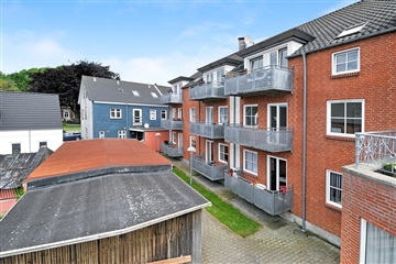 Photo 12. Apartment, Enggade, Give 