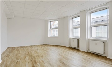 Billede 8. Lejlighed, Sct Peders Kirkeplads, Næstved 