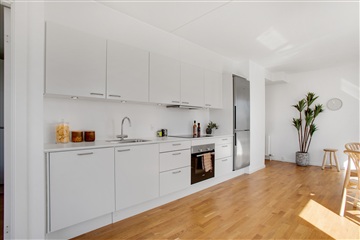 Photo 3. Apartment, Else Alfelts Vej, København S 