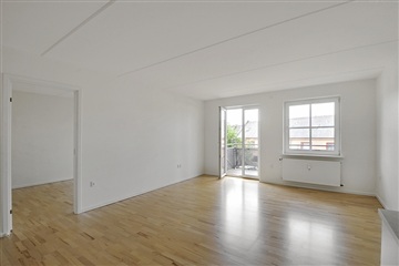 Photo 6. Apartment, Enggade, Give 