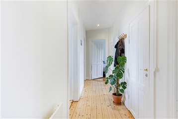 Photo 5. Apartment, Hellerupvej, Hellerup 