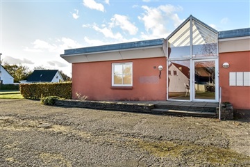 Photo 6. House, Stadionvej, Give 