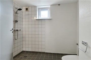 Photo 2. House, Bygade, Vonge 