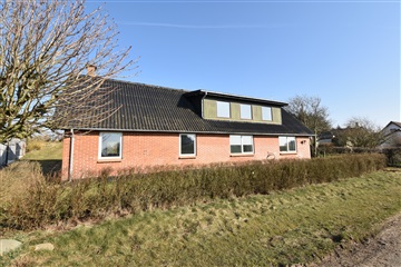 Photo 20. House, Hedevej, Karby 