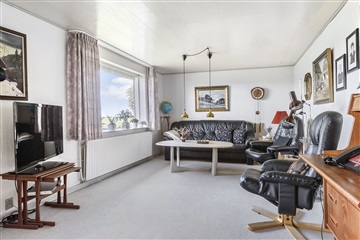 Photo 17. House, Hedevej, Karby 