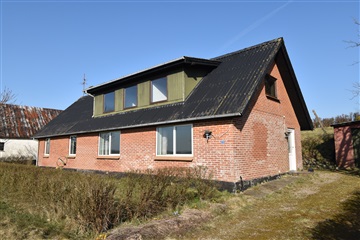 Photo 18. House, Hedevej, Karby 