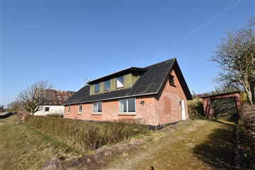 Photo 19. House, Hedevej, Karby 