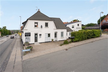 Photo 2. Apartment, Hovedgaden, Rønde 