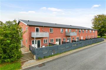 Photo 1. Apartment, Gl Præstegårdsvej, Løsning 