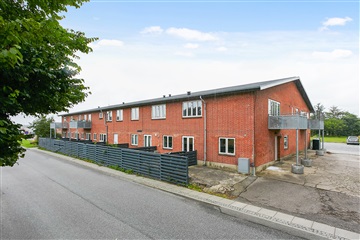 Photo 2. Apartment, Gl Præstegårdsvej, Løsning 