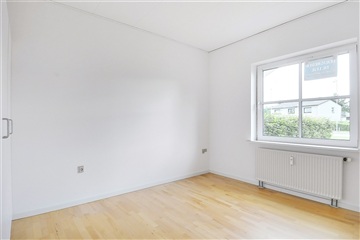 Photo 8. House, Anlægsstien, Give 