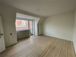 Photo 2. Apartment, Pjentedamsgade, Odense C 