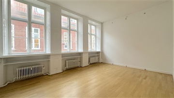 Photo 1. Apartment, Valkendorfsgade, København K 